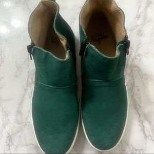 Monkey Feet green suede ankle boots size 38